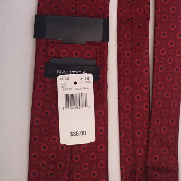 2/$30.00 - NWT Nautica Red & Navy 100% Silk Men's Necktie - Picture 2 of 4